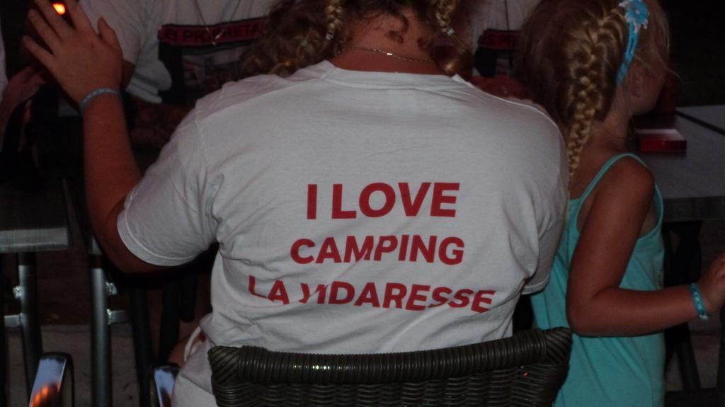 Camping La Vidaresse Hotel Sainte-Anastasie-sur-Issole Ngoại thất bức ảnh